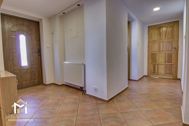 kamienica, 5 pokoi Samolubie. Zdjęcie 14