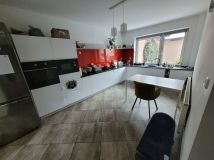 dom wolnostojący Międzyrzec Podlaski, ul. 3 Maja. Zdjęcie 4