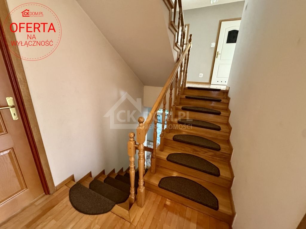 dom szeregowy, 8 pokoi Kielce. Zdjęcie 8