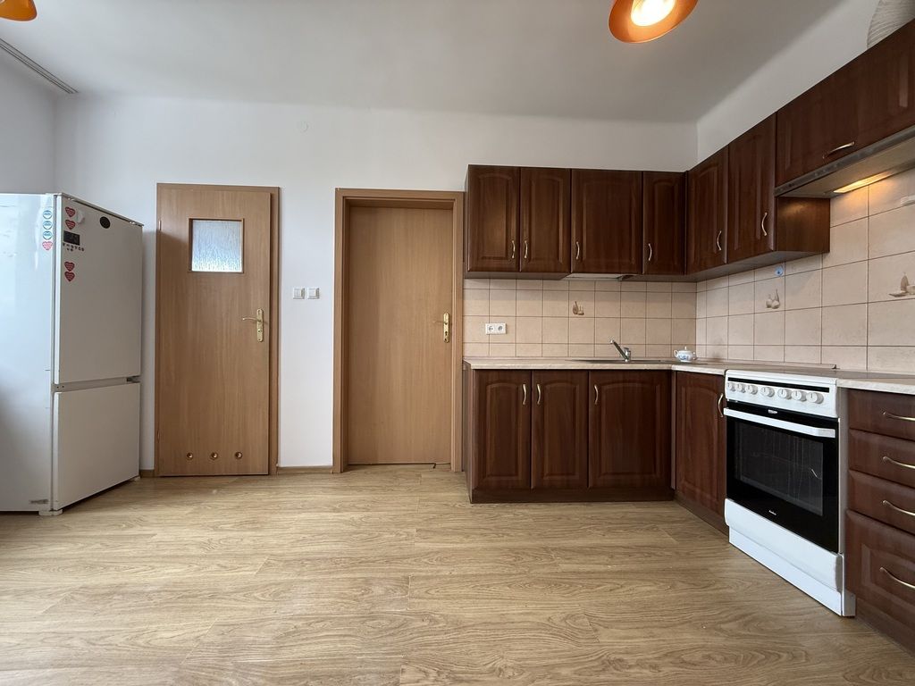 budynek wielorodzinny, 4 pokoje Rzeszów, ul. Długa. Zdjęcie 1