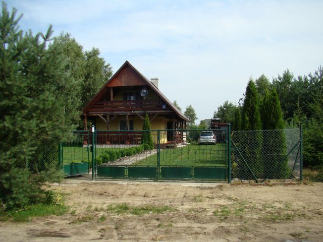 dom letniskowy, 4 pokoje Orchówek, ul. Spacerowa. Zdjęcie 1