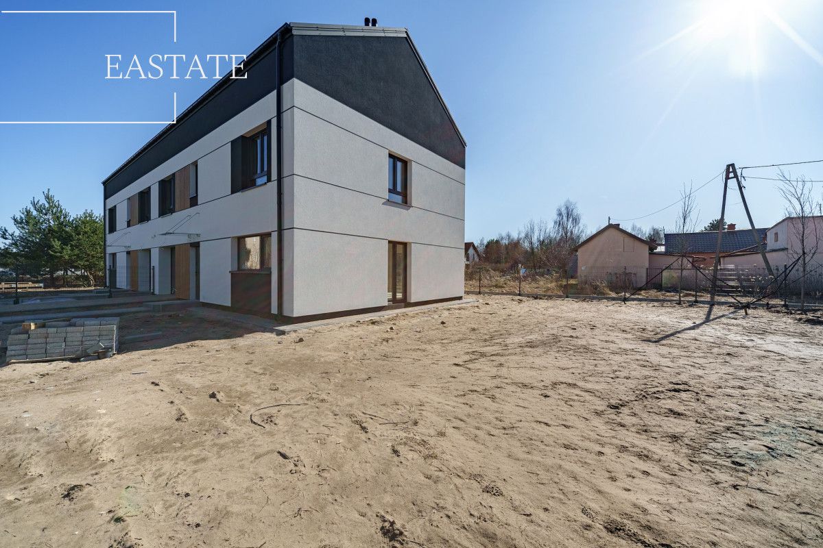 bliźniak, 5 pokoi Koczargi Stare, ul. Jagodowa. Zdjęcie 3