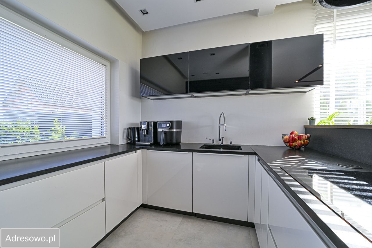 dom wolnostojący, 5 pokoi Wrząsowice. Zdjęcie 6