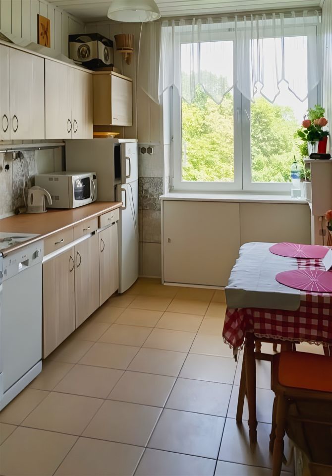 Mieszkanie 3-pokojowe Kraków Nowa Huta, os. Centrum B. Zdjęcie 5