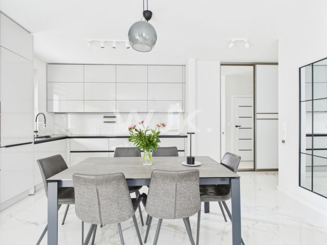 Mieszkanie 5-pokojowe Warszawa Praga-Południe, ul. gen. Tadeusza Bora-Komorowskiego. Zdjęcie 3