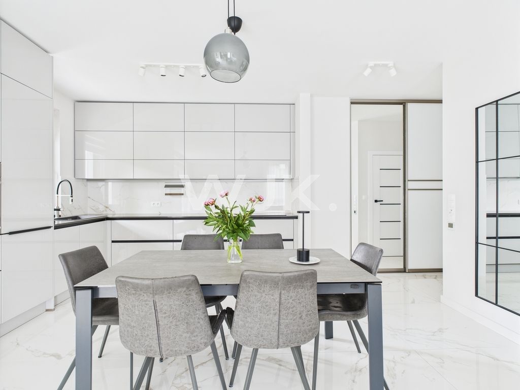 Mieszkanie 5-pokojowe Warszawa Praga-Południe, ul. gen. Tadeusza Bora-Komorowskiego. Zdjęcie 3