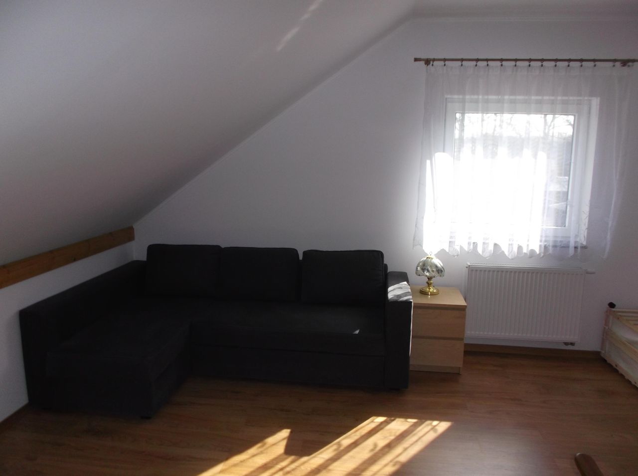 dom wolnostojący, 5 pokoi Famułki Brochowskie. Zdjęcie 12