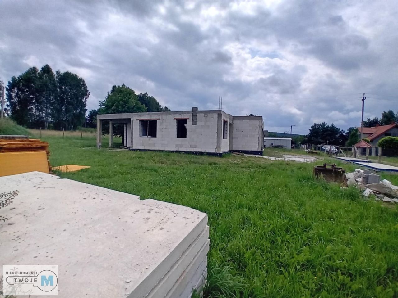 bliźniak, 8 pokoi Miedziana Góra. Zdjęcie 7