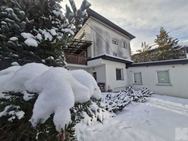 dom wolnostojący, 7 pokoi Kraków Kliny, ul. Wincentego Kadłubka. Zdjęcie 3