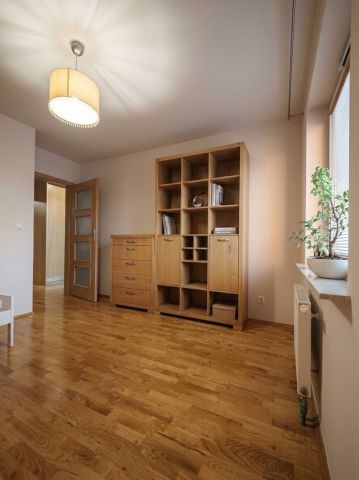 Mieszkanie 2-pokojowe Kraków Mydlniki, ul. Wincentego Weryhy-Darowskiego. Zdjęcie 1