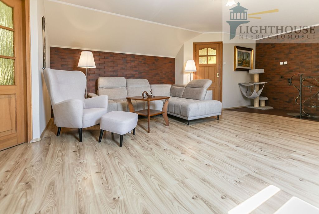 dom wolnostojący, 7 pokoi Trąbki Wielkie. Zdjęcie 13