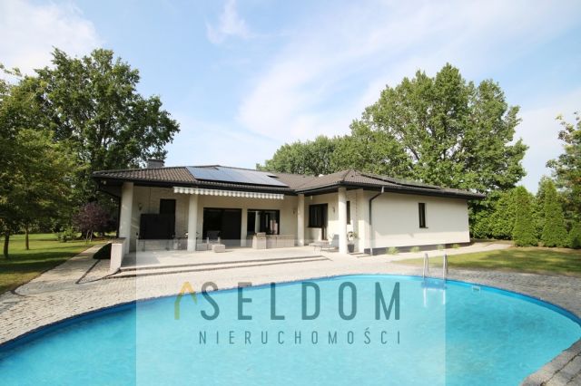 dom wolnostojący, 5 pokoi Krągola. Zdjęcie 1