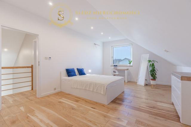 bliźniak, 4 pokoje Chróstnik. Zdjęcie 11