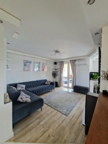 Mieszkanie 3-pokojowe Starachowice Wanacja, ul. Witolda Lutosławskiego. Zdjęcie 9