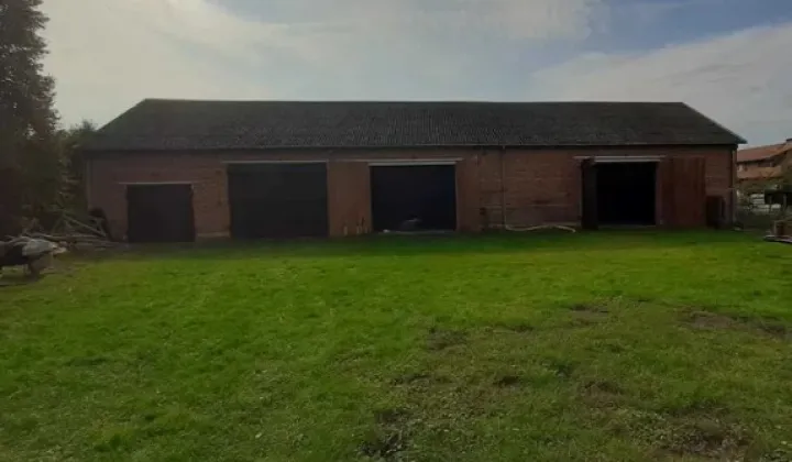 Hala/magazyn Stare Załubice Wolica, ul. Mazowiecka