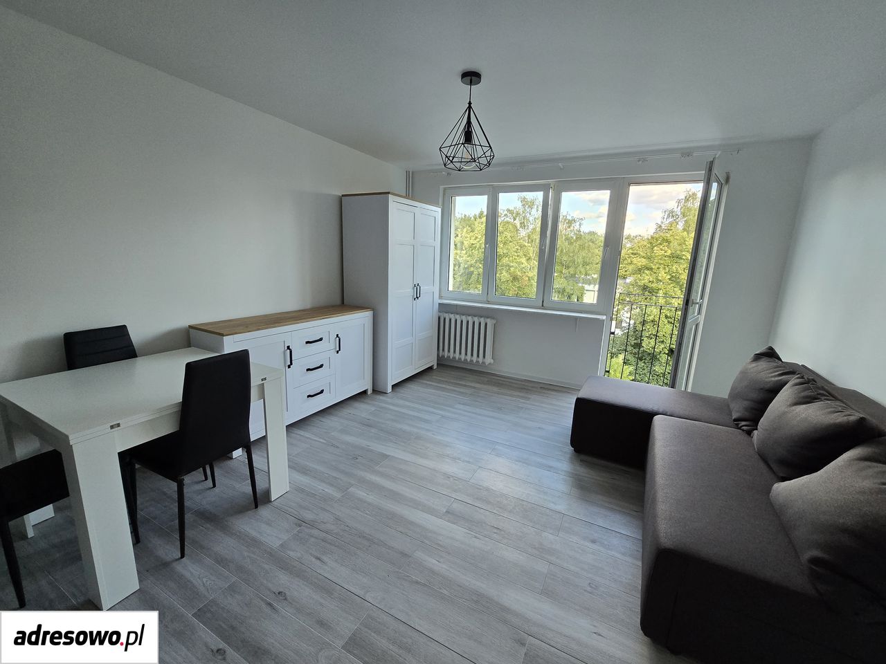Mieszkanie do wynajęcia bez pośredników          
          
            ul. Mikołaja Kopernika 9          
          
            Pruszków Centrum