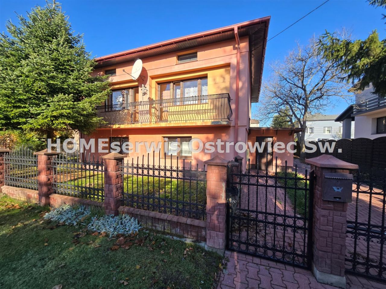 dom wolnostojący Ostrowiec Świętokrzyski Kolonia Robotnicza. Zdjęcie 2