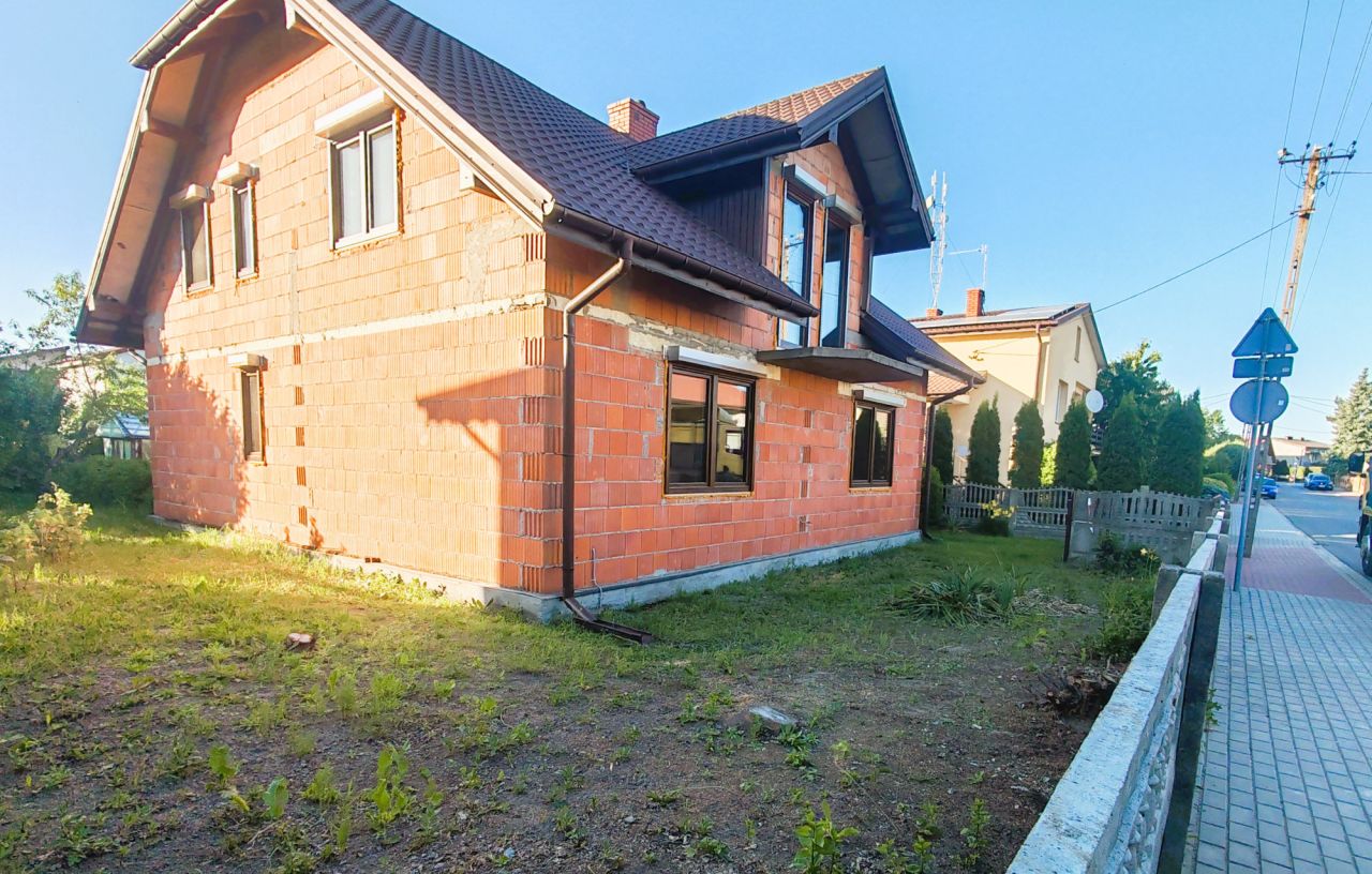 dom wolnostojący, 6 pokoi Władysławów, ul. Orla. Zdjęcie 2