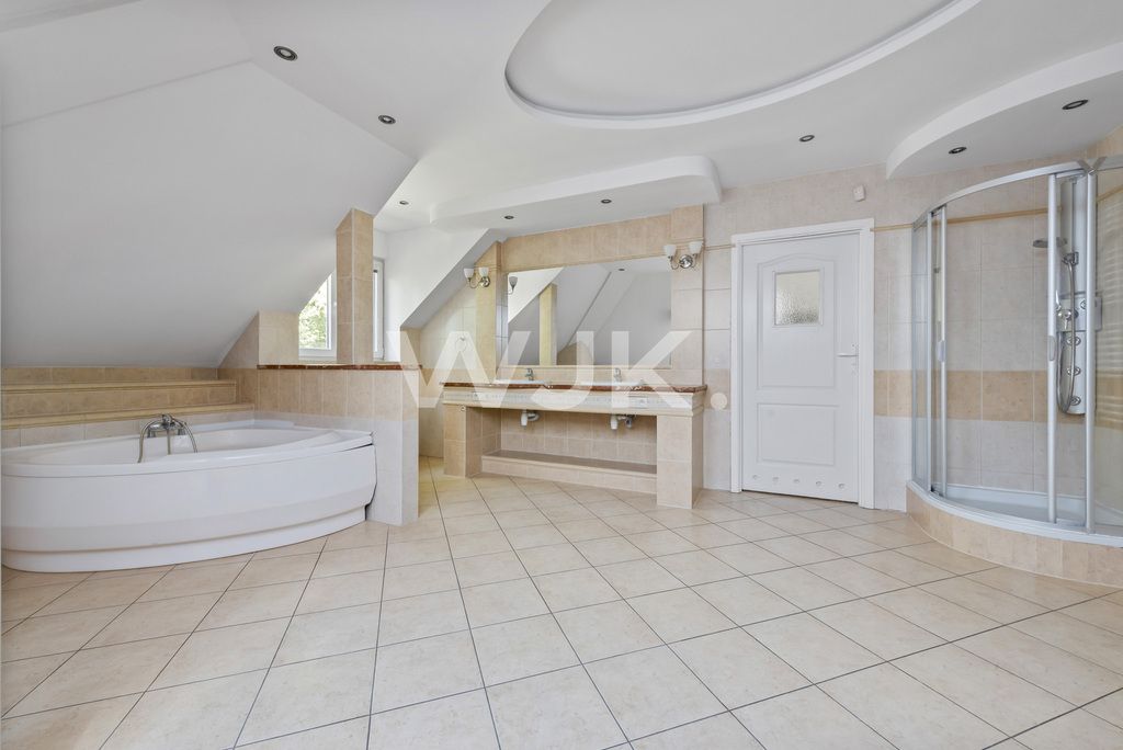 dom wolnostojący, 8 pokoi Konstancin-Jeziorna. Zdjęcie 12