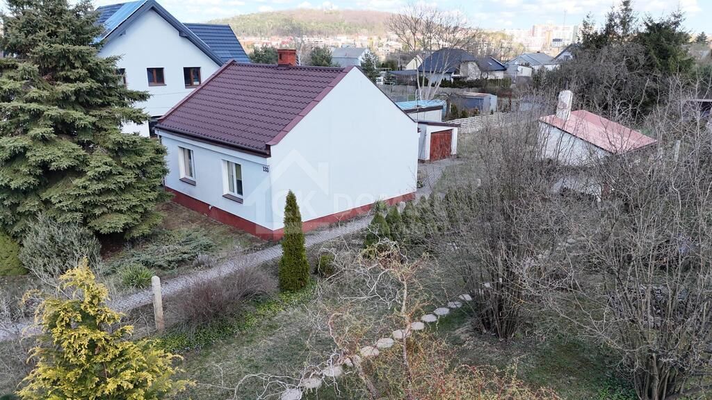 dom wolnostojący, 2 pokoje Kielce Biesaki. Zdjęcie 1