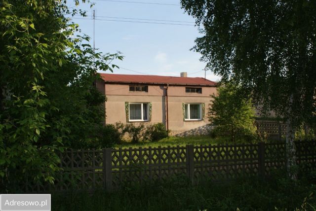 dom wolnostojący, 4 pokoje Szarlejka, ul. Sportowa. Zdjęcie 1