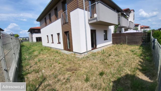 Mieszkanie 3-pokojowe Kiełczów, ul. Polna. Zdjęcie 1