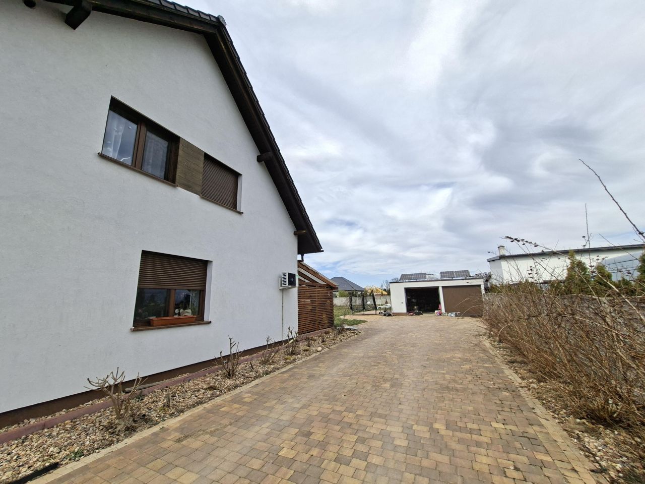 dom wolnostojący, 7 pokoi Krośnice, ul. Pogodna. Zdjęcie 2