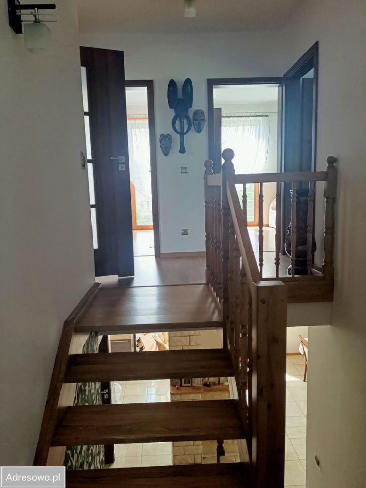 dom wolnostojący, 8 pokoi Ligota, ul. Mała. Zdjęcie 10