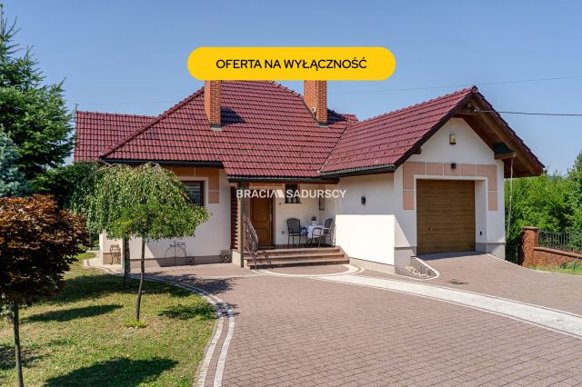 dom wolnostojący, 7 pokoi Mucharz. Zdjęcie 1