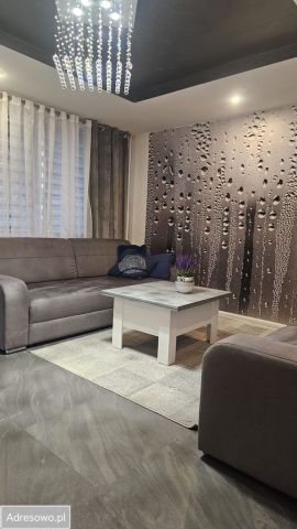 Mieszkanie 3-pokojowe Brzeg, ul. Brzechwy. Zdjęcie 1