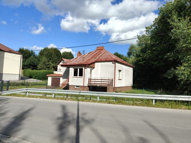 dom wolnostojący, 3 pokoje Malawa, Brak. Zdjęcie 1