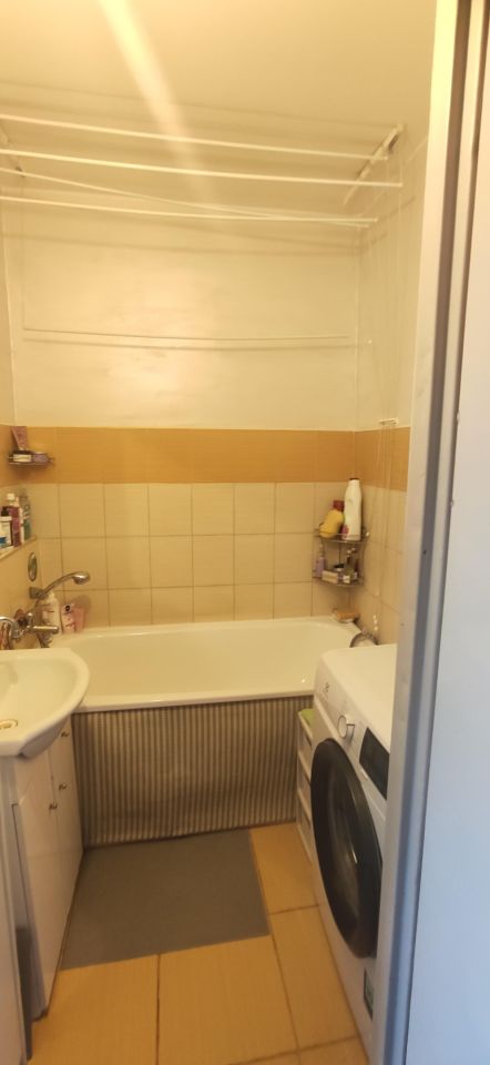 Mieszkanie 2-pokojowe Bełchatów, Os. Okrzei. Zdjęcie 5