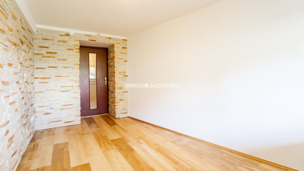 bliźniak, 6 pokoi Kokotów. Zdjęcie 10