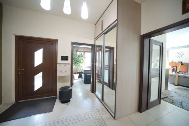 dom wolnostojący, 8 pokoi Radzymin. Zdjęcie 12