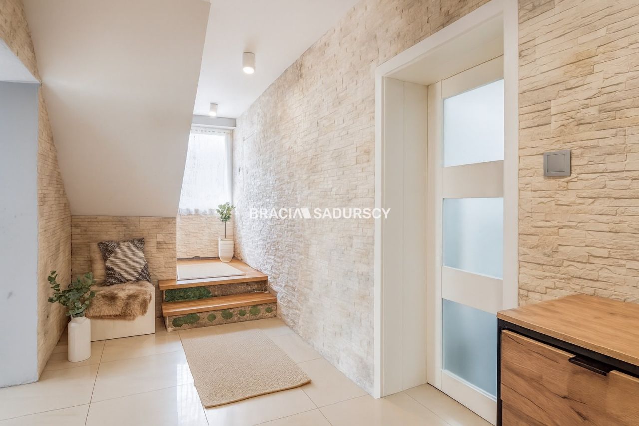 dom wolnostojący, 5 pokoi Kraków Swoszowice, ul. Poronińska. Zdjęcie 16