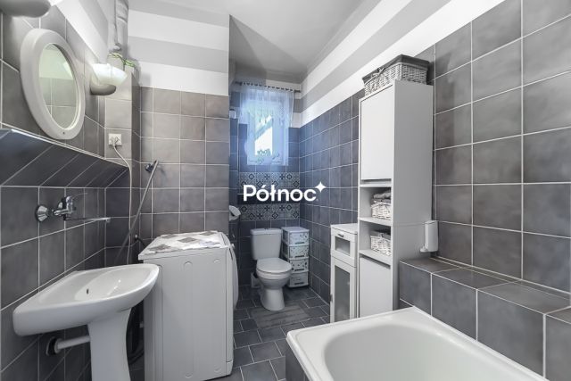 Mieszkanie 3-pokojowe Bytom, pl. Powstańców Śląskich. Zdjęcie 15