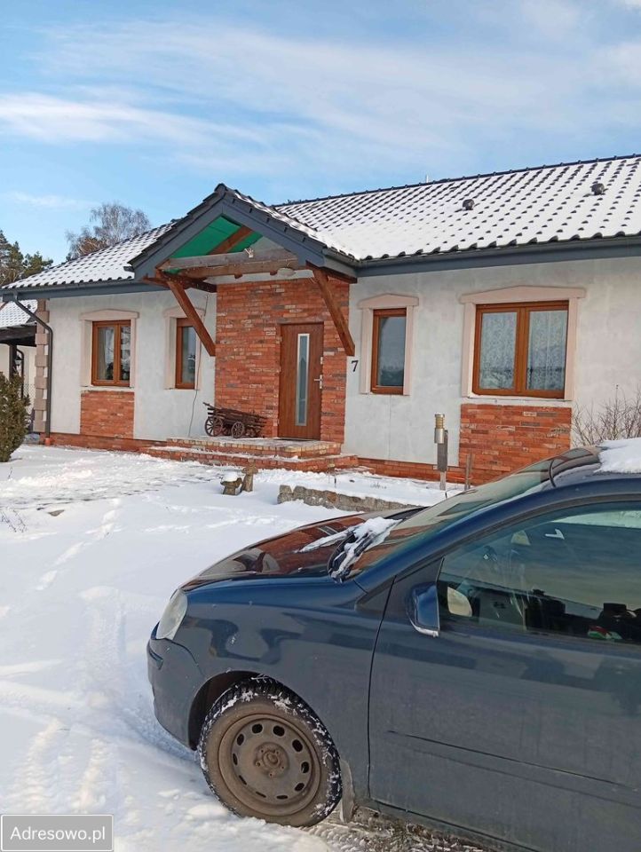 dom wolnostojący, 3 pokoje Murowaniec. Zdjęcie 2