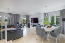 dom szeregowy, 5 pokoi Józefosław, ul. Bretanii