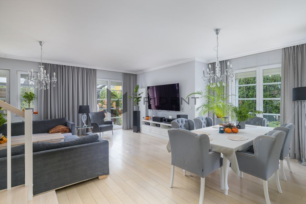 dom szeregowy, 5 pokoi Józefosław, ul. Bretanii