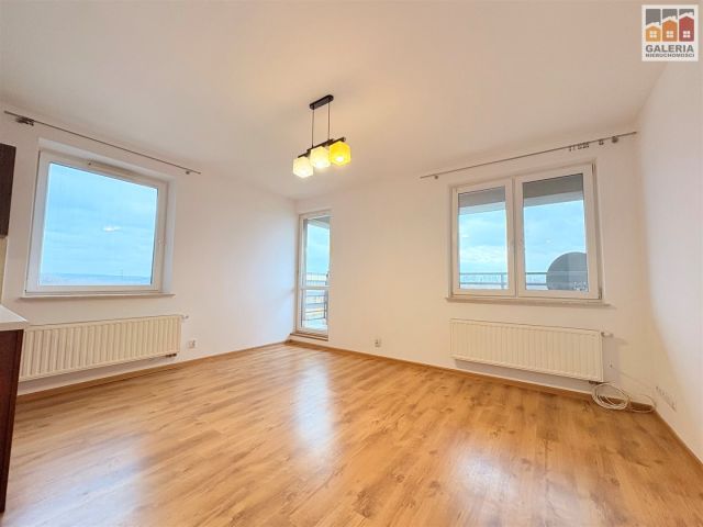 Mieszkanie 3-pokojowe Rzeszów Staromieście, ul. Antoniego Gromskiego. Zdjęcie 3