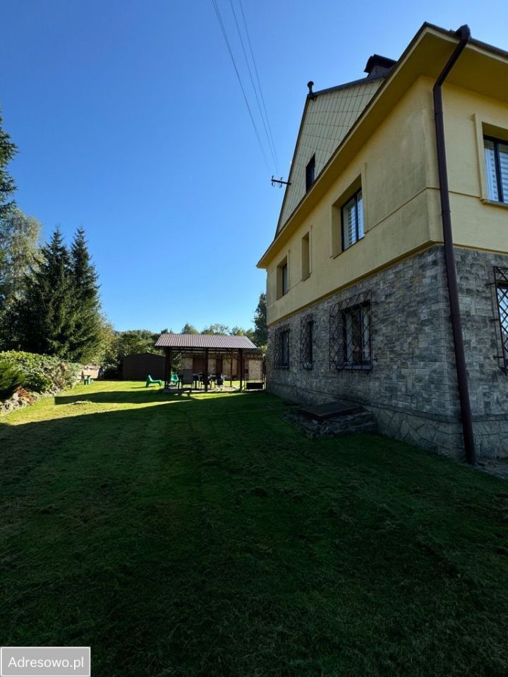 dom wolnostojący, 8 pokoi Jeleśnia, ul. Orawska. Zdjęcie 14