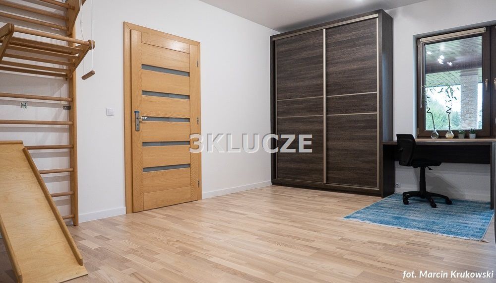 dom wolnostojący, 5 pokoi Rudno. Zdjęcie 11