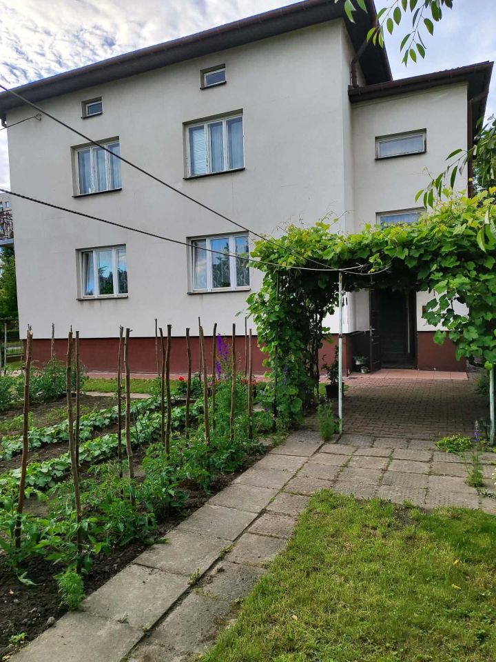 dom wolnostojący Ostrowiec Świętokrzyski, al. Jana Pawła II. Zdjęcie 1