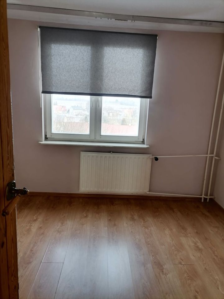 Mieszkanie 2-pokojowe Ożarów. Zdjęcie 4