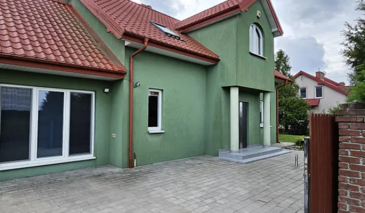 dom wolnostojący, 7 pokoi Radzymin, ul. Leśna
