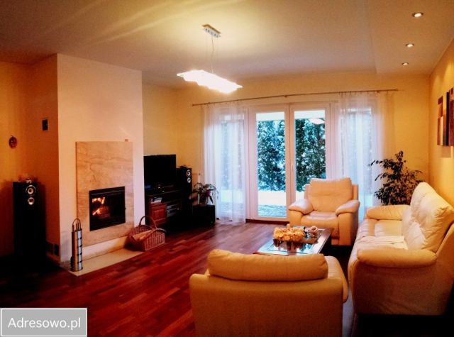 dom wolnostojący, 6 pokoi Pogórze, ul. Ludwika Mierosławskiego. Zdjęcie 1