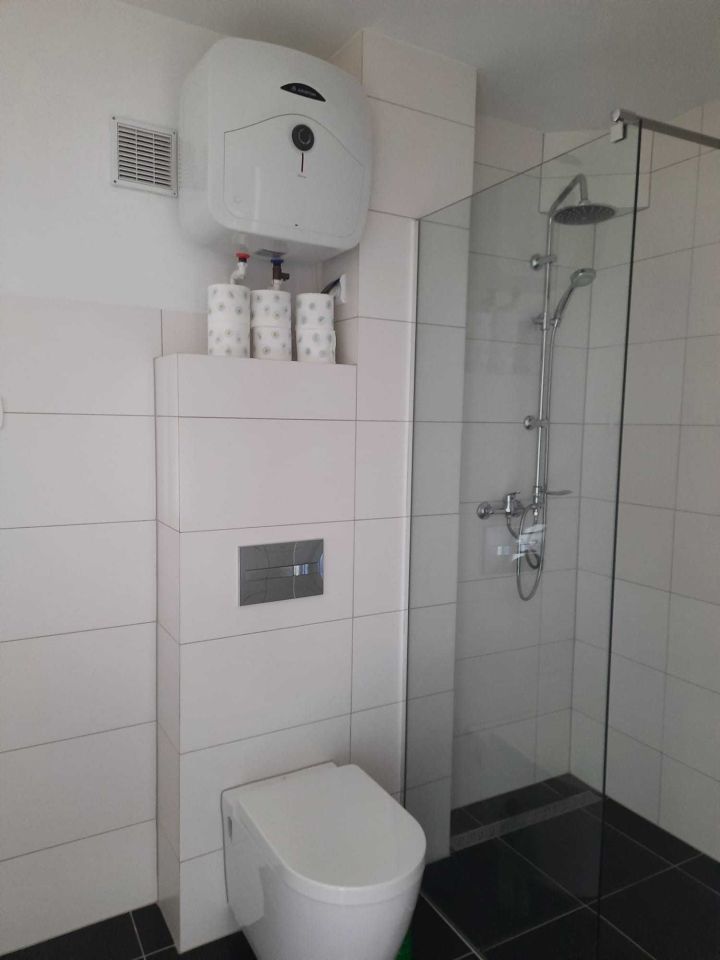 Mieszkanie 3-pokojowe Oleszno. Zdjęcie 3