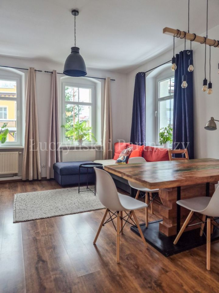 Mieszkanie 3-pokojowe Jelenia Góra Cieplice Śląskie-Zdrój. Zdjęcie 7