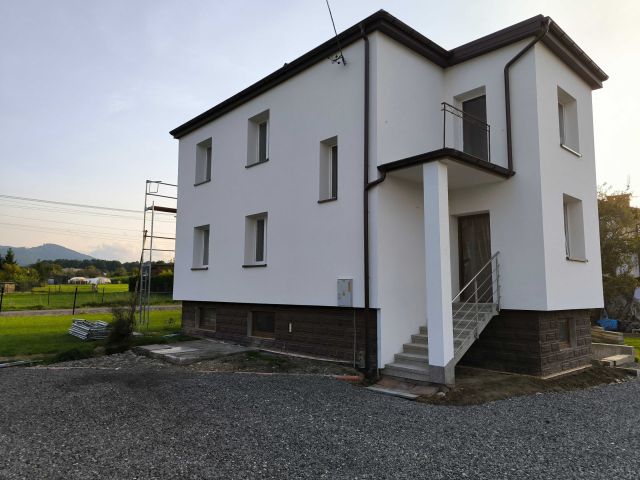 Mieszkanie 2-pokojowe Biery. Zdjęcie 1