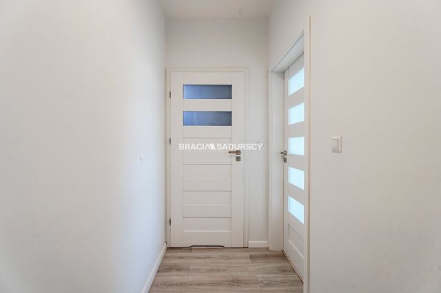 Mieszkanie 3-pokojowe Kraków Podgórze, ul. Tadeusza Szafrana. Zdjęcie 37